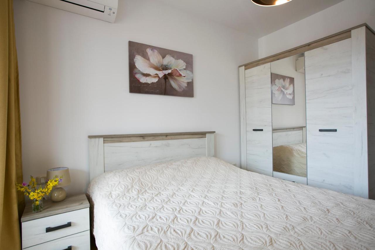Anatolia - Family Sea View One-Bedroom Apartment Budva Exteriör bild